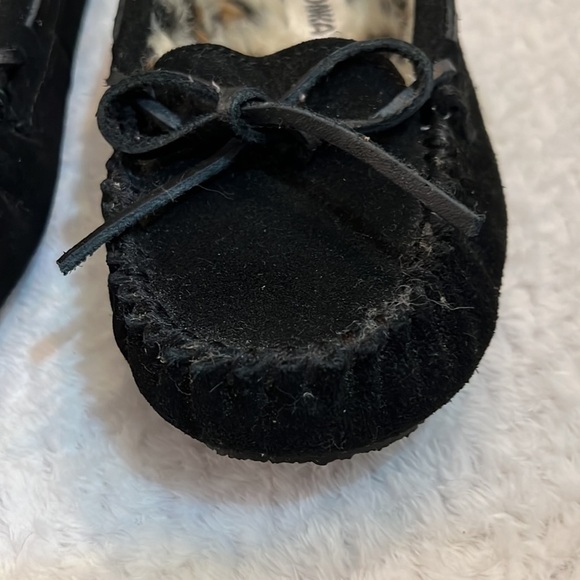 Minnetonka Womens Britt Trapper Black Slipper Moccasins Size 6 Animal Print - Picture 4 of 9